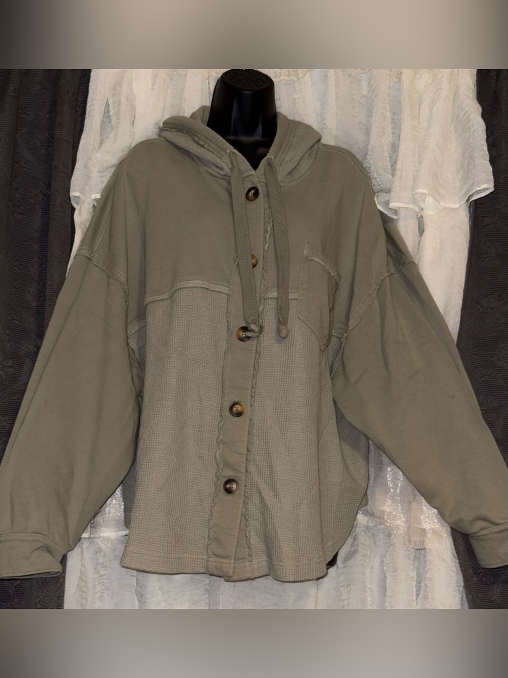 American Eagle Outfitters Green Big Hug Hooded Shacket L-XL
